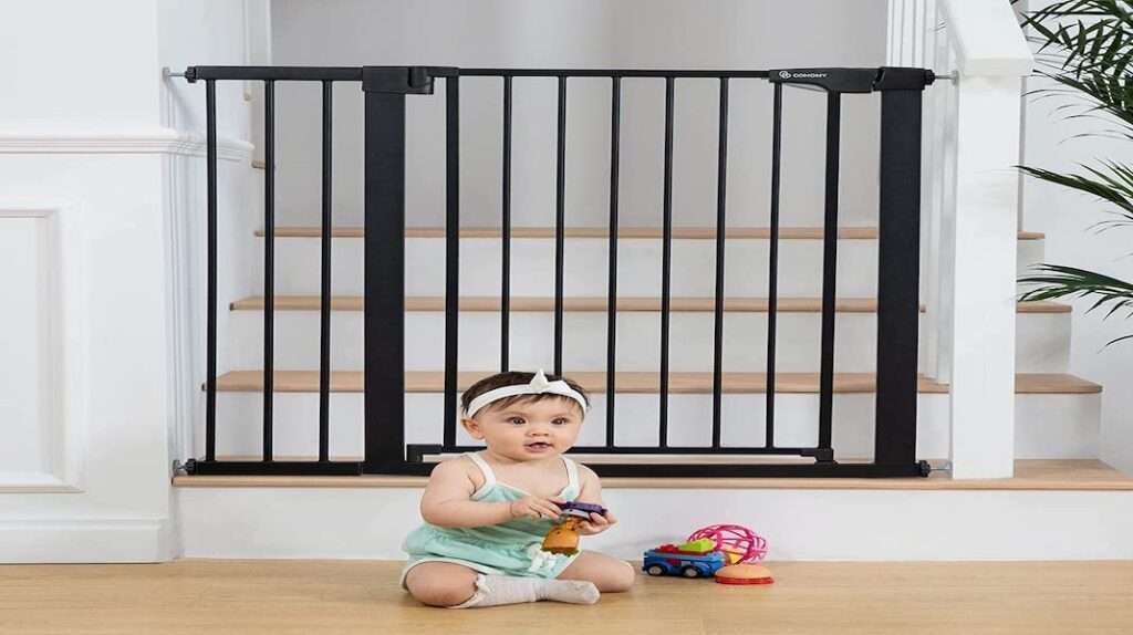 Comomy Extra Tall Baby & Dog Gate – Maris Reviews