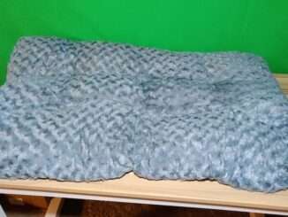 VAINOC Plush Soft Pet Carrier bed Pad